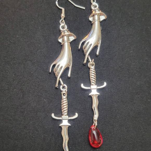 Silver dagger blood drop earrings - Picture 2 of 4